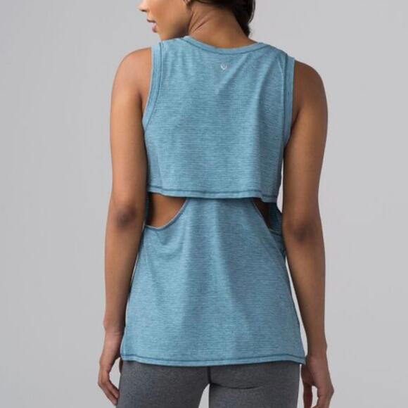 Lululemon Pushing Limits Muscle Tank in Heathered Seascape - Picture 3 of 8
